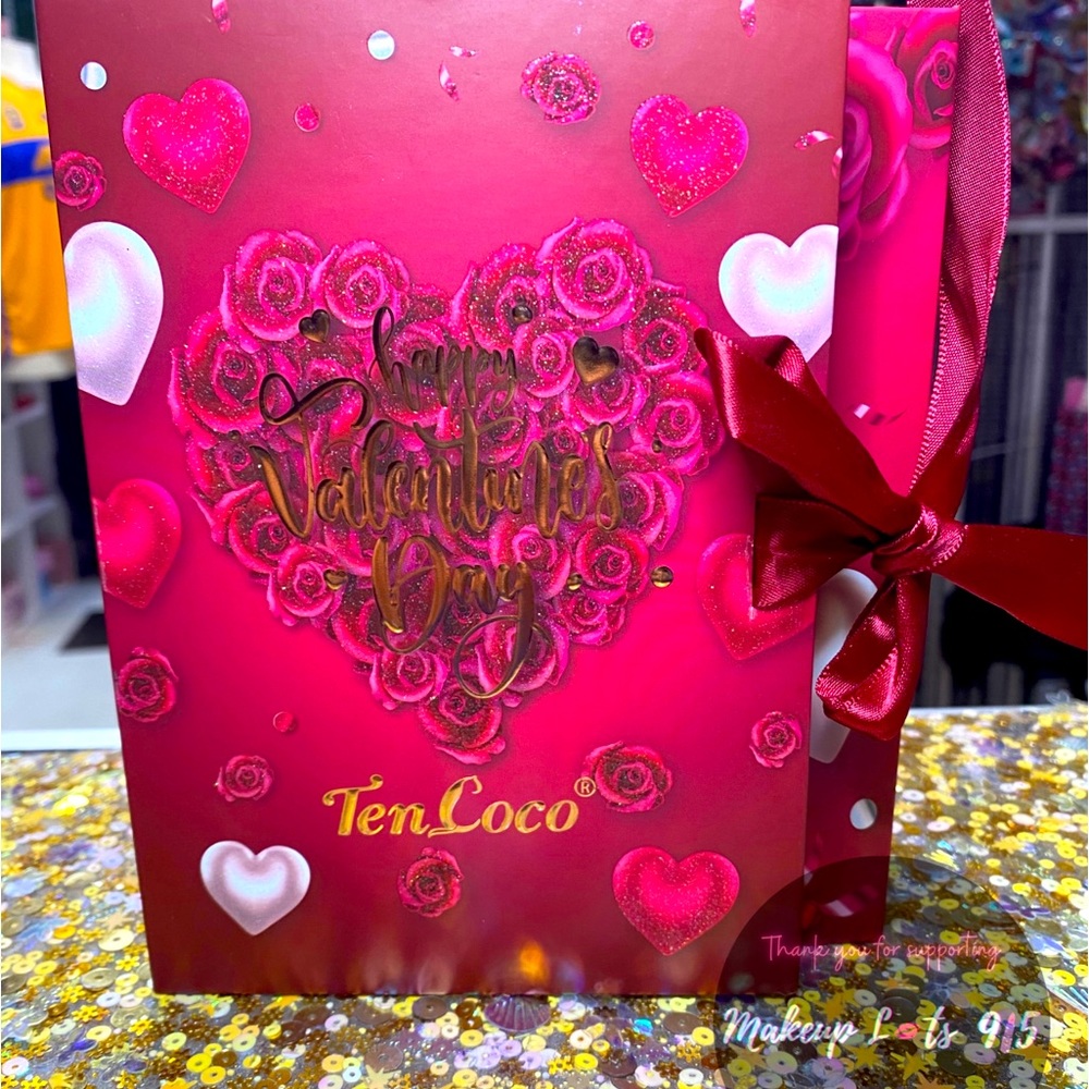 Ten Coco Valentines Day Eyeshadow Vault